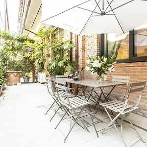 Elegant Fornasa Vecia, Canal View With A Beautiful Garden R&r Appartamento
